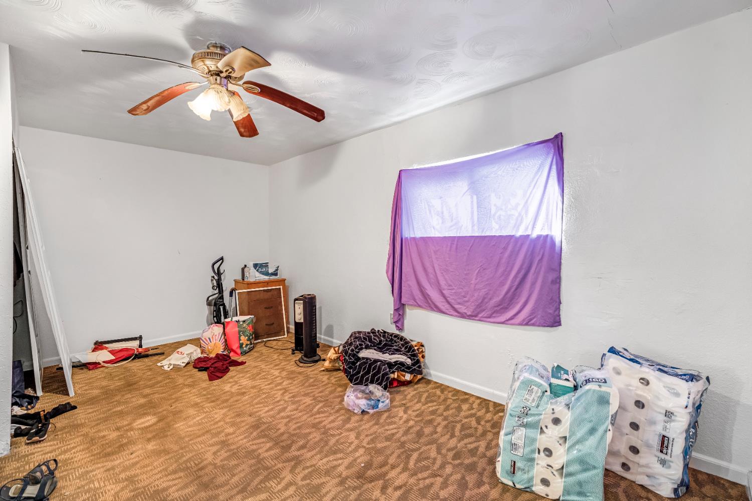 4136 E Madison Avenue, Fresno, CA, 93702