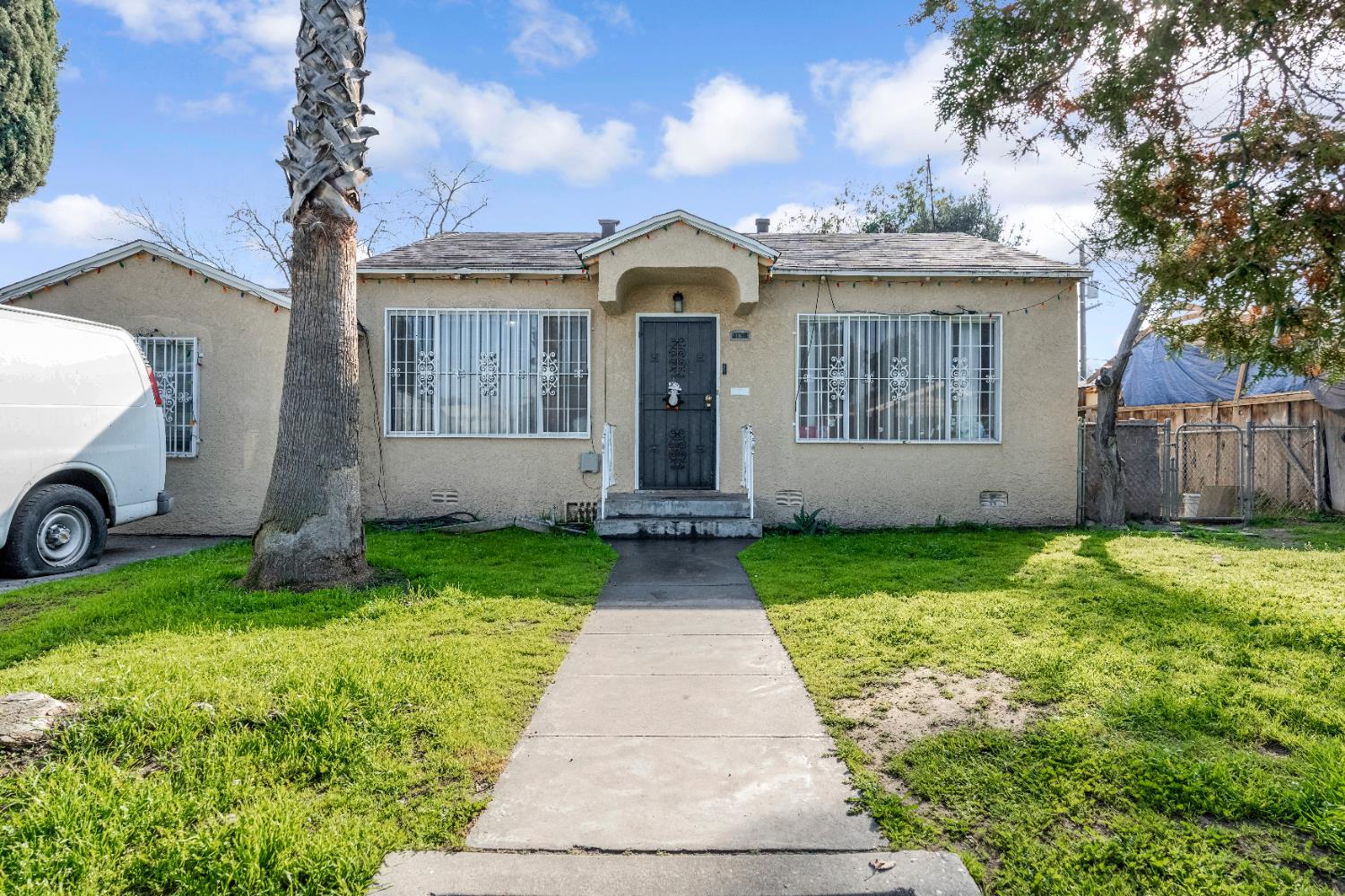 4136 E Madison Avenue, Fresno, CA, 93702