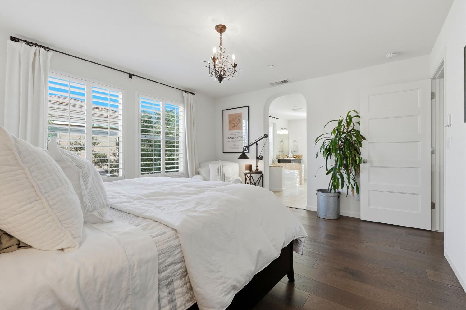 1521 N Encoure Way, Clovis, CA, 93619