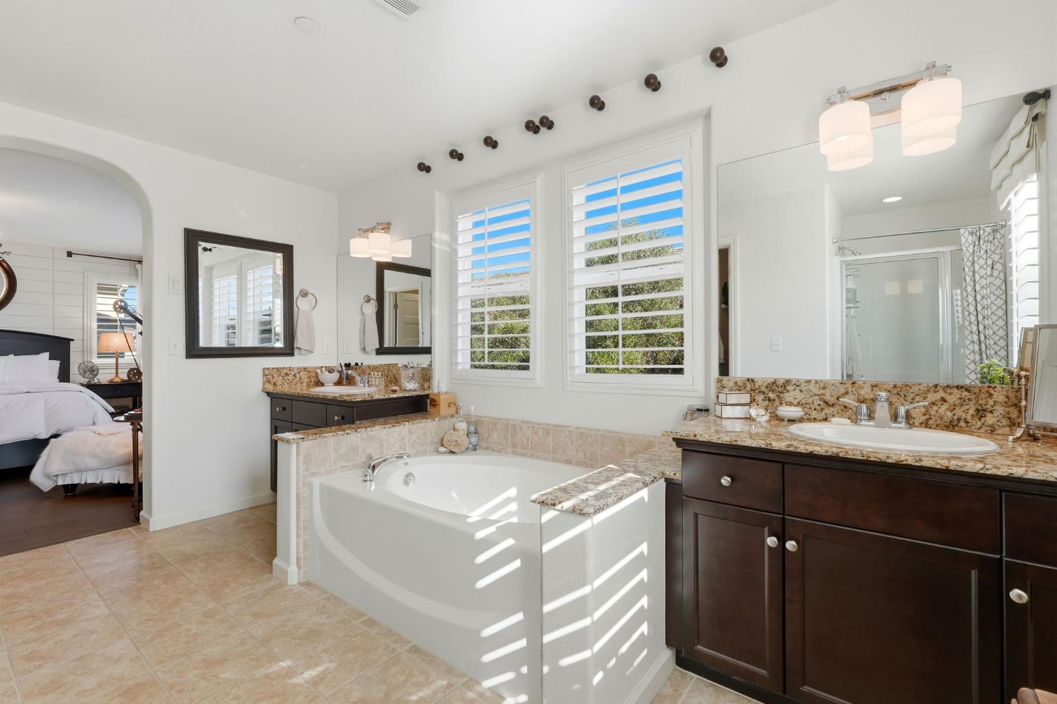 1521 N Encoure Way, Clovis, CA, 93619