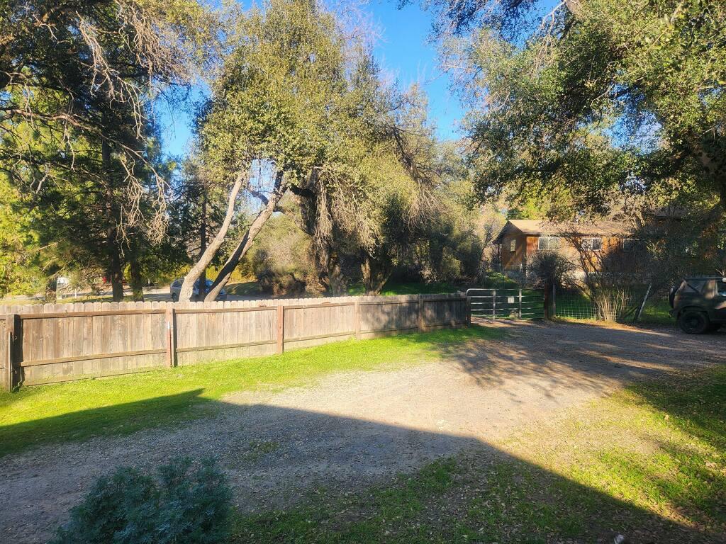 49872 Road 426, Oakhurst, CA, 93644