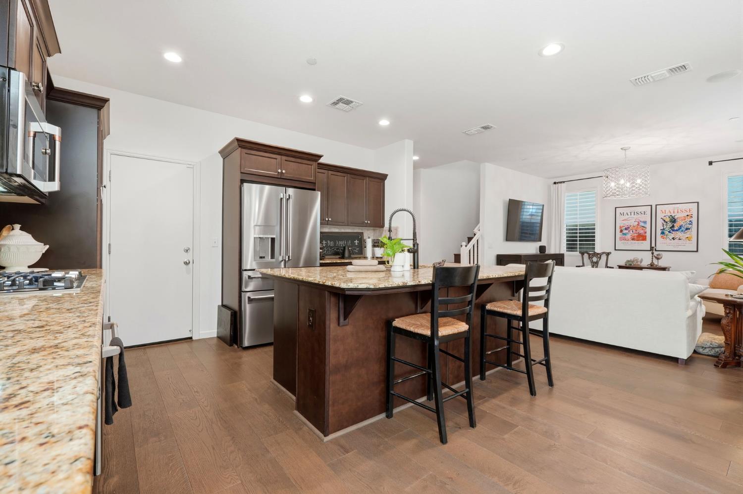 1521 N Encoure Way, Clovis, CA, 93619