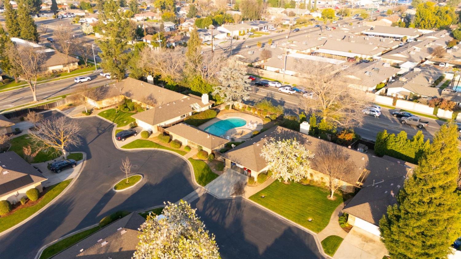 1095 W Sierra Avenue, Fresno, CA, 93711