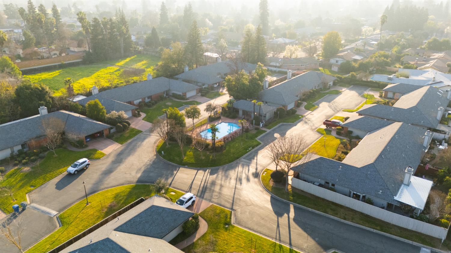 1095 W Sierra Avenue, Fresno, CA, 93711
