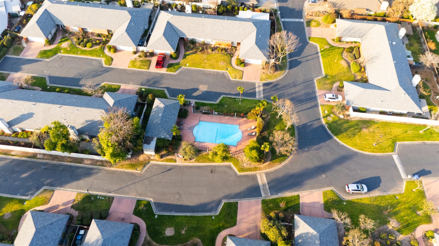 1095 W Sierra Avenue, Fresno, CA, 93711