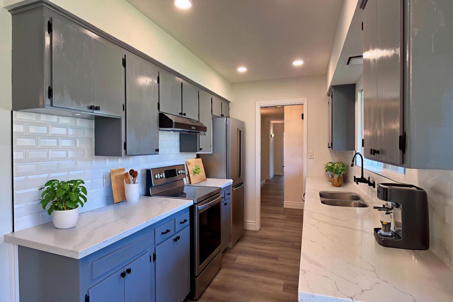 Single Family in Fresno - photo 3