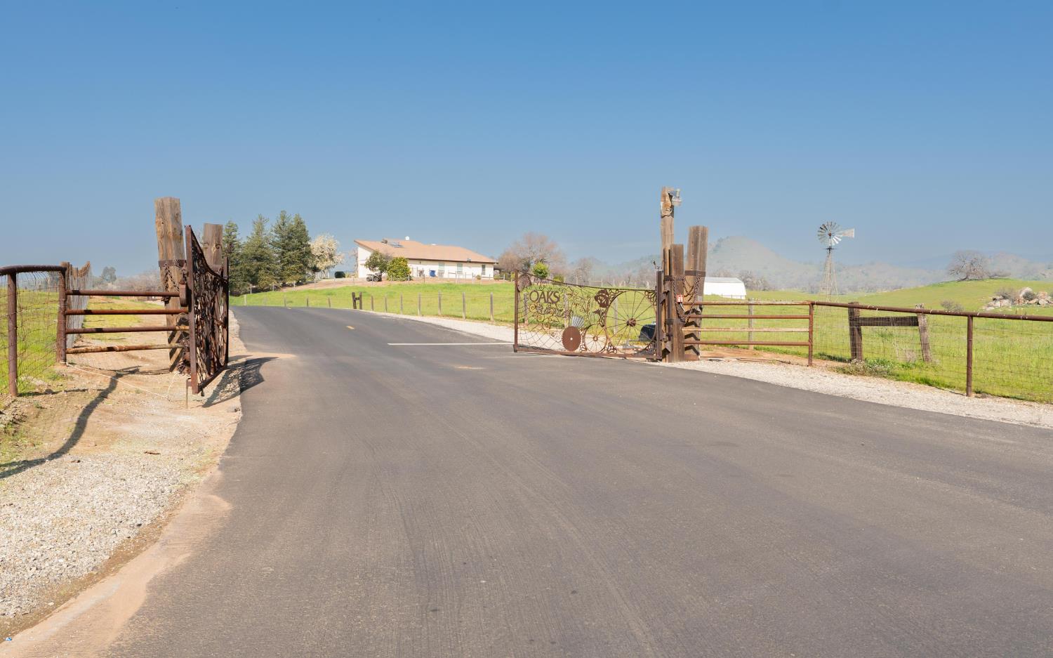 Vacant Lot in Clovis - photo 2