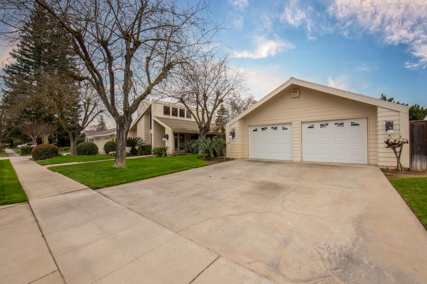 Single Family in Fresno - photo 3