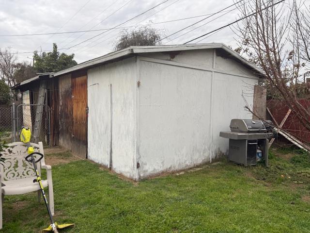 3039 E Hedges Avenue, Fresno, CA, 93703