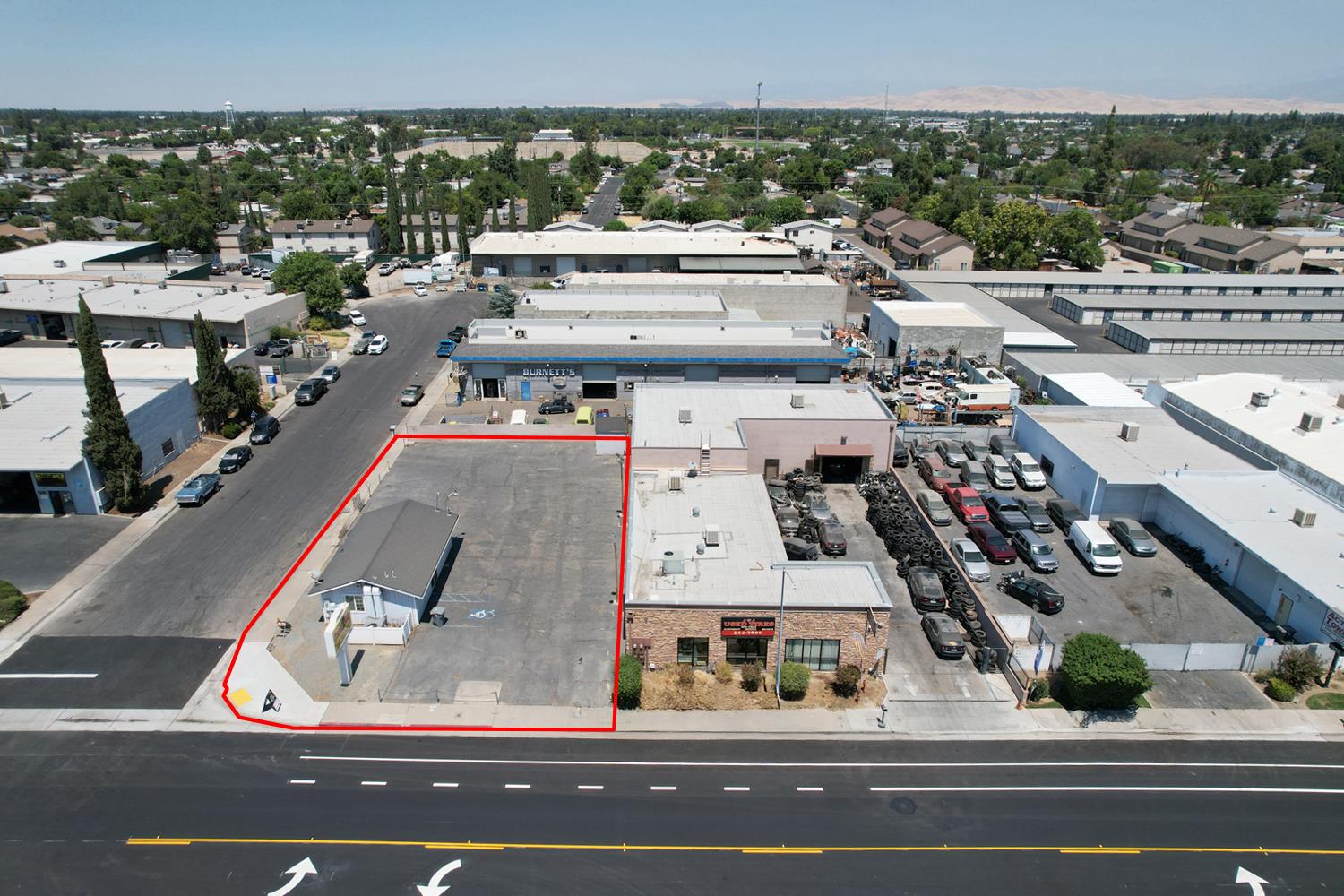 Commercial in Clovis - photo 2