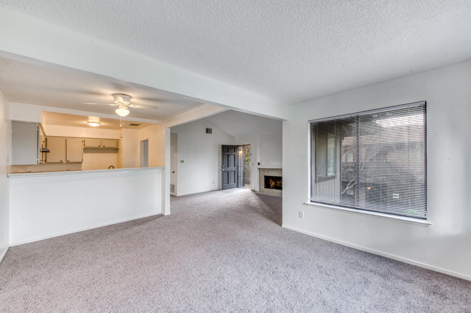 4860 E Lane Avenue UNIT&nbsp;230, Fresno, CA, 93727