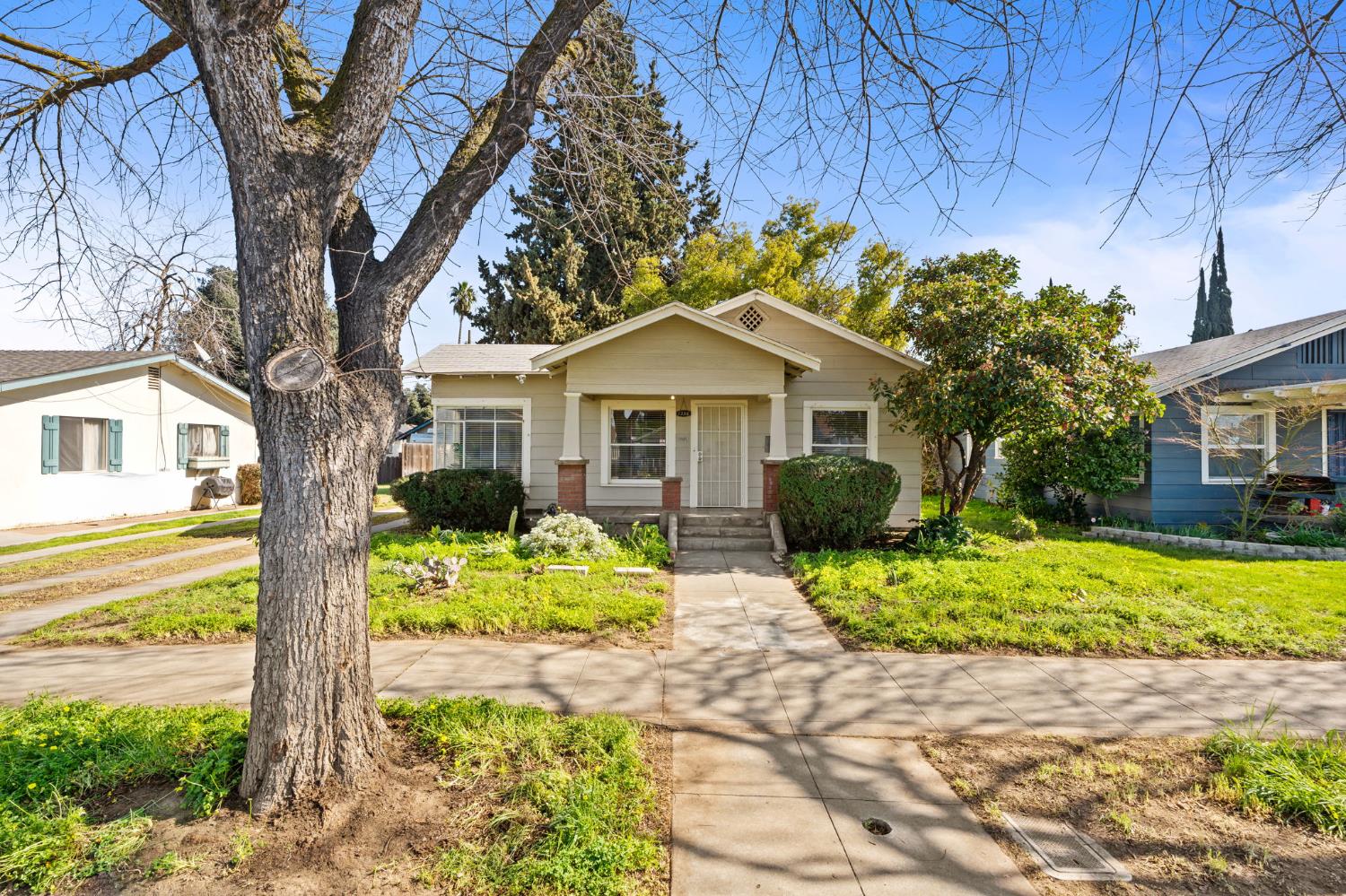 1336 N Del Mar Avenue, Fresno, CA, 93728