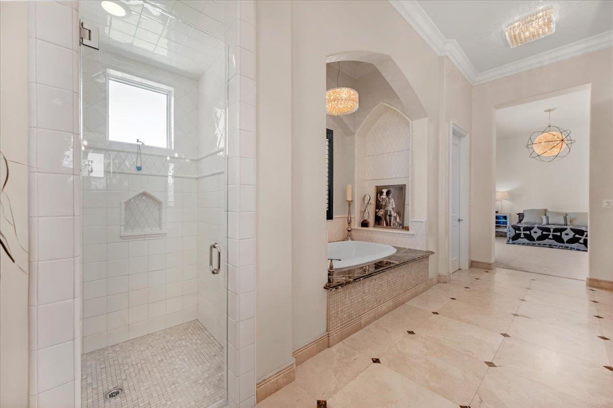 11350 N Glencastle Way, Fresno, CA, 93730