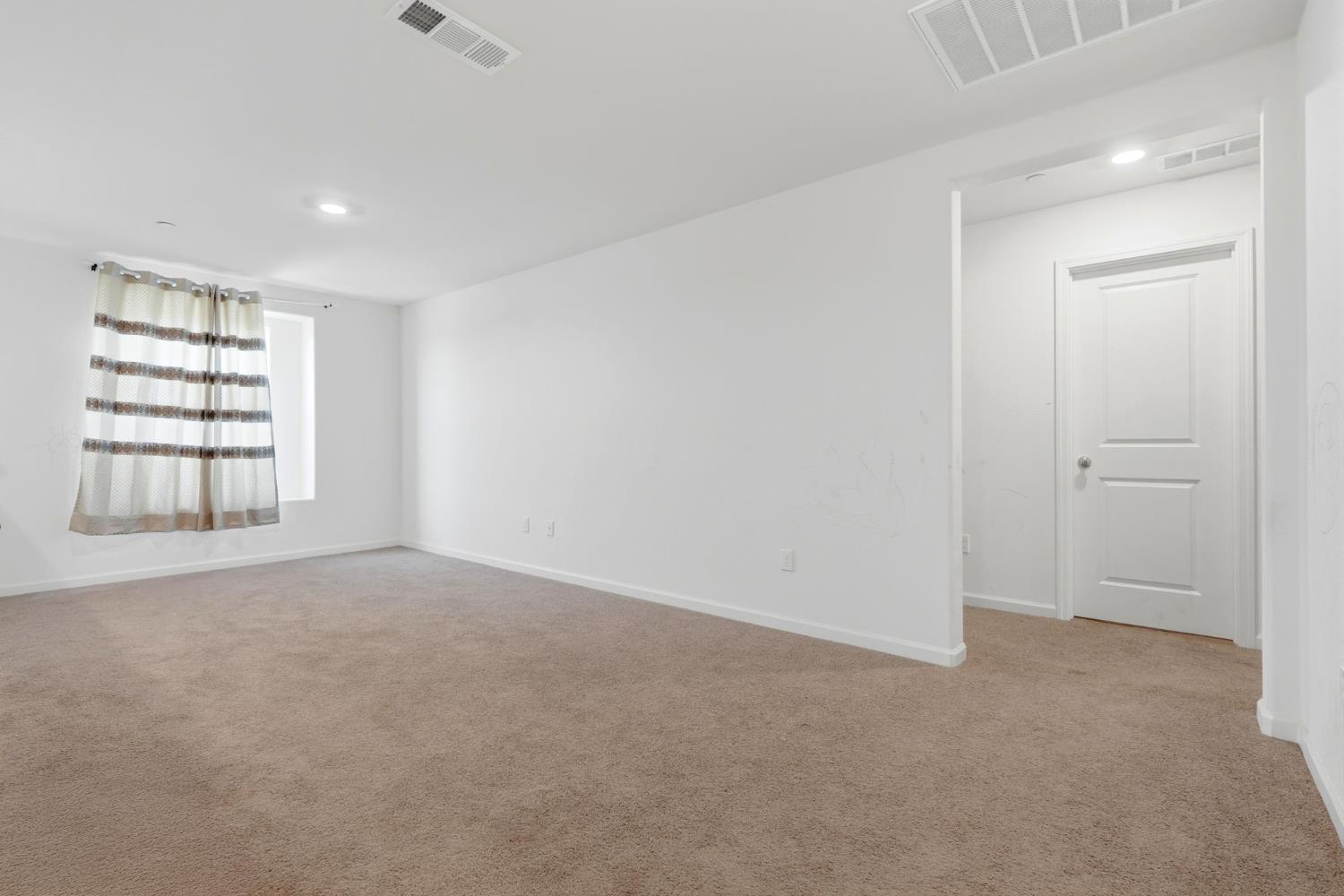 2456 Wolf Creek Place, Tulare, CA, 93274