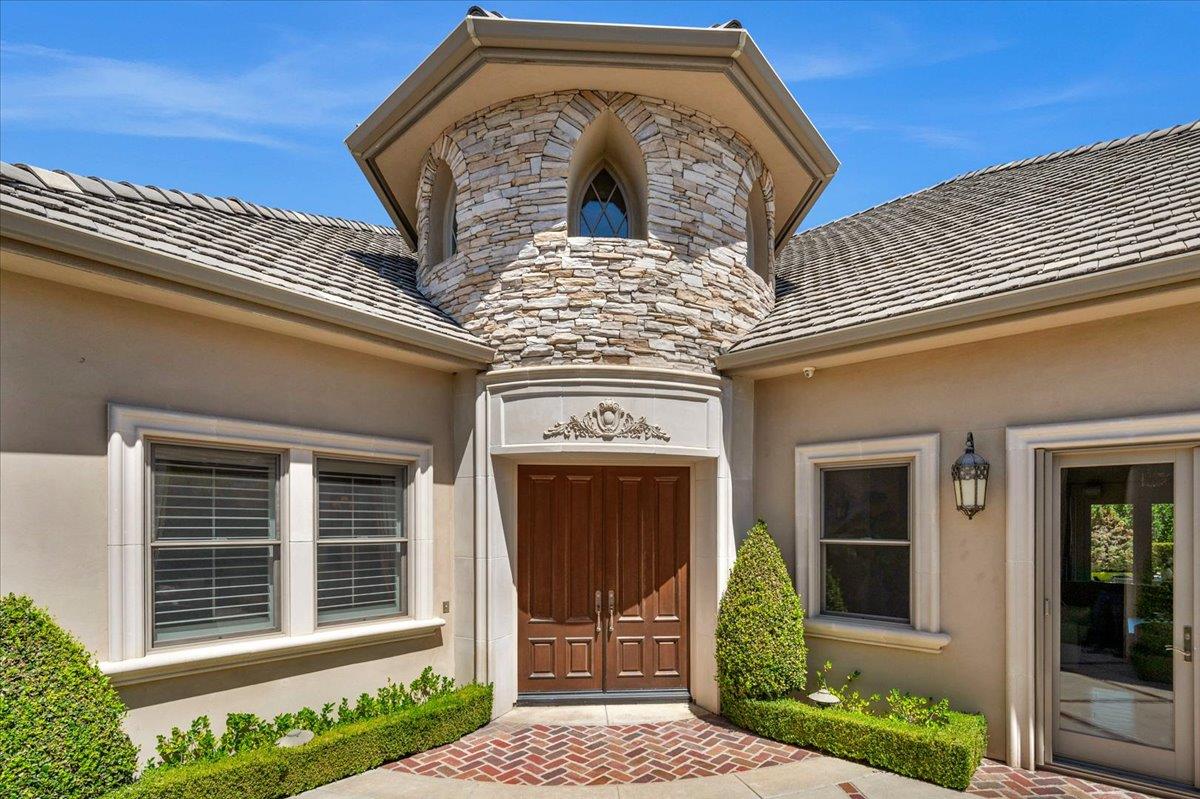 11350 N Glencastle Way, Fresno, CA, 93730