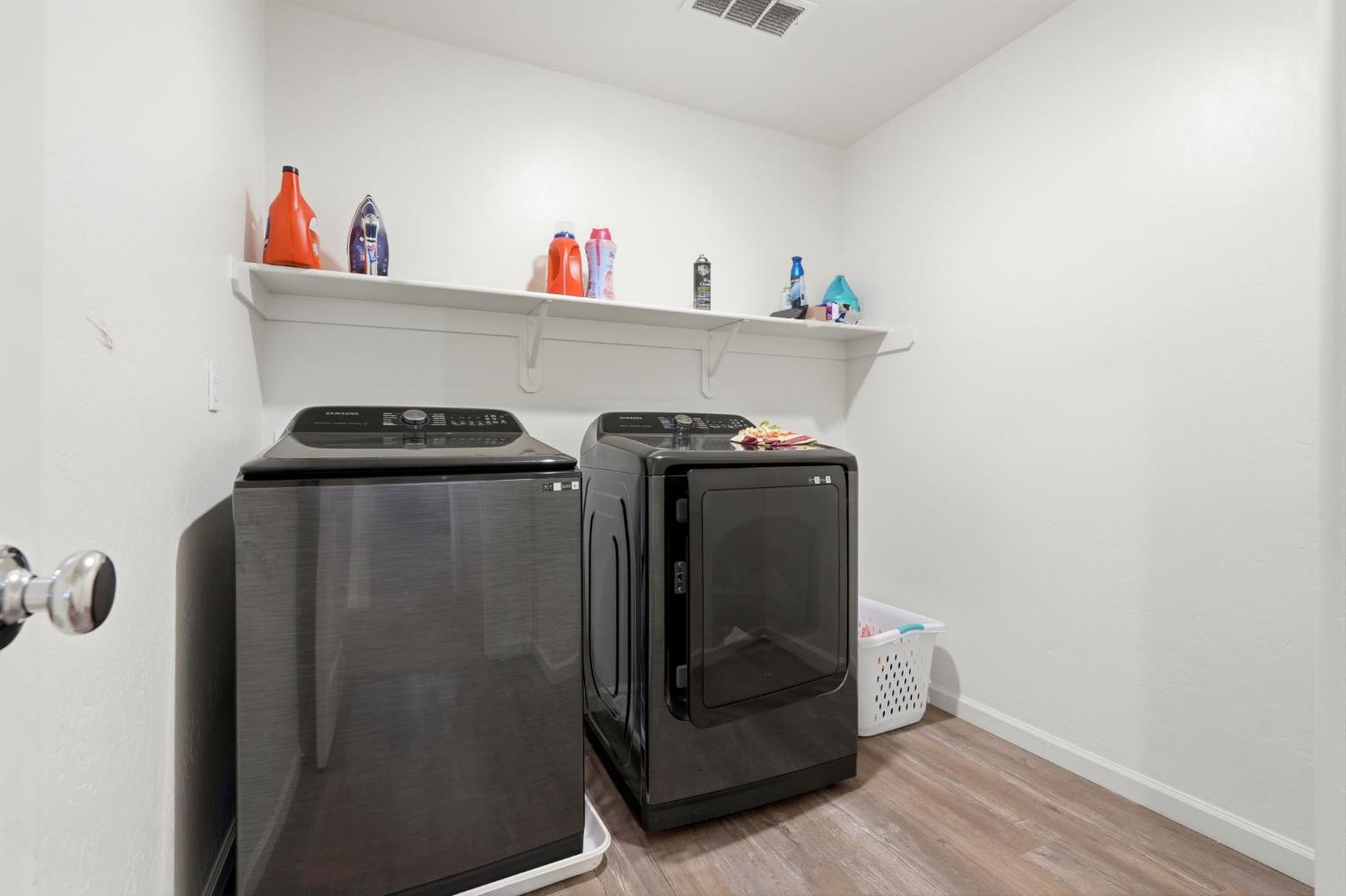 2456 Wolf Creek Place, Tulare, CA, 93274