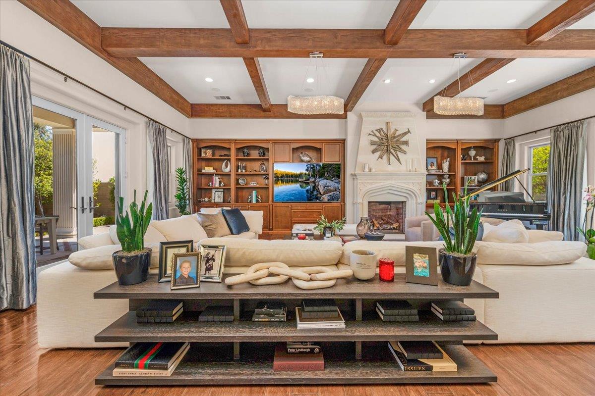 11350 N Glencastle Way, Fresno, CA, 93730