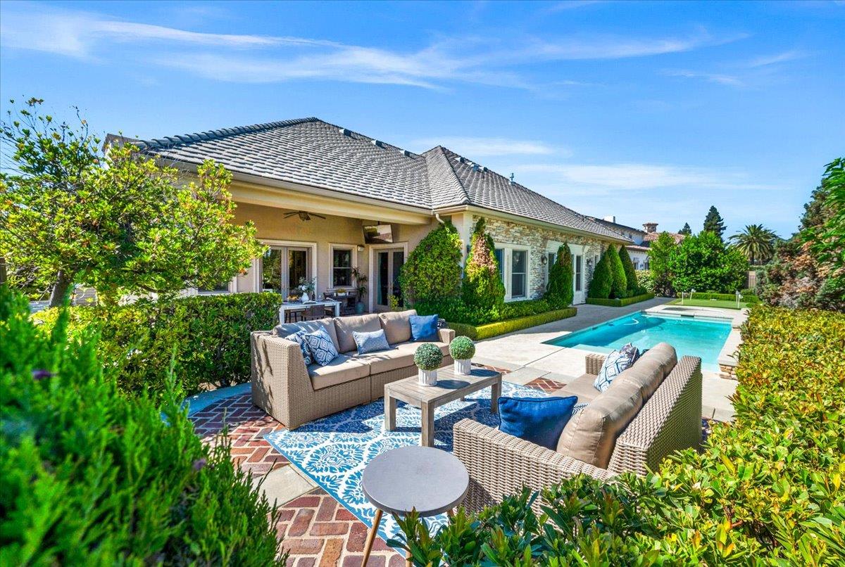 11350 N Glencastle Way, Fresno, CA, 93730