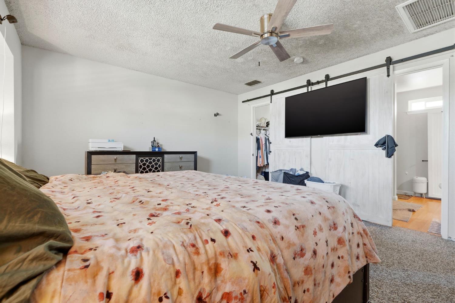 4297 W Brown Avenue, Fresno, CA, 93722
