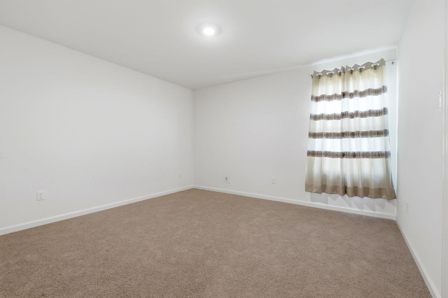 2456 Wolf Creek Place, Tulare, CA, 93274