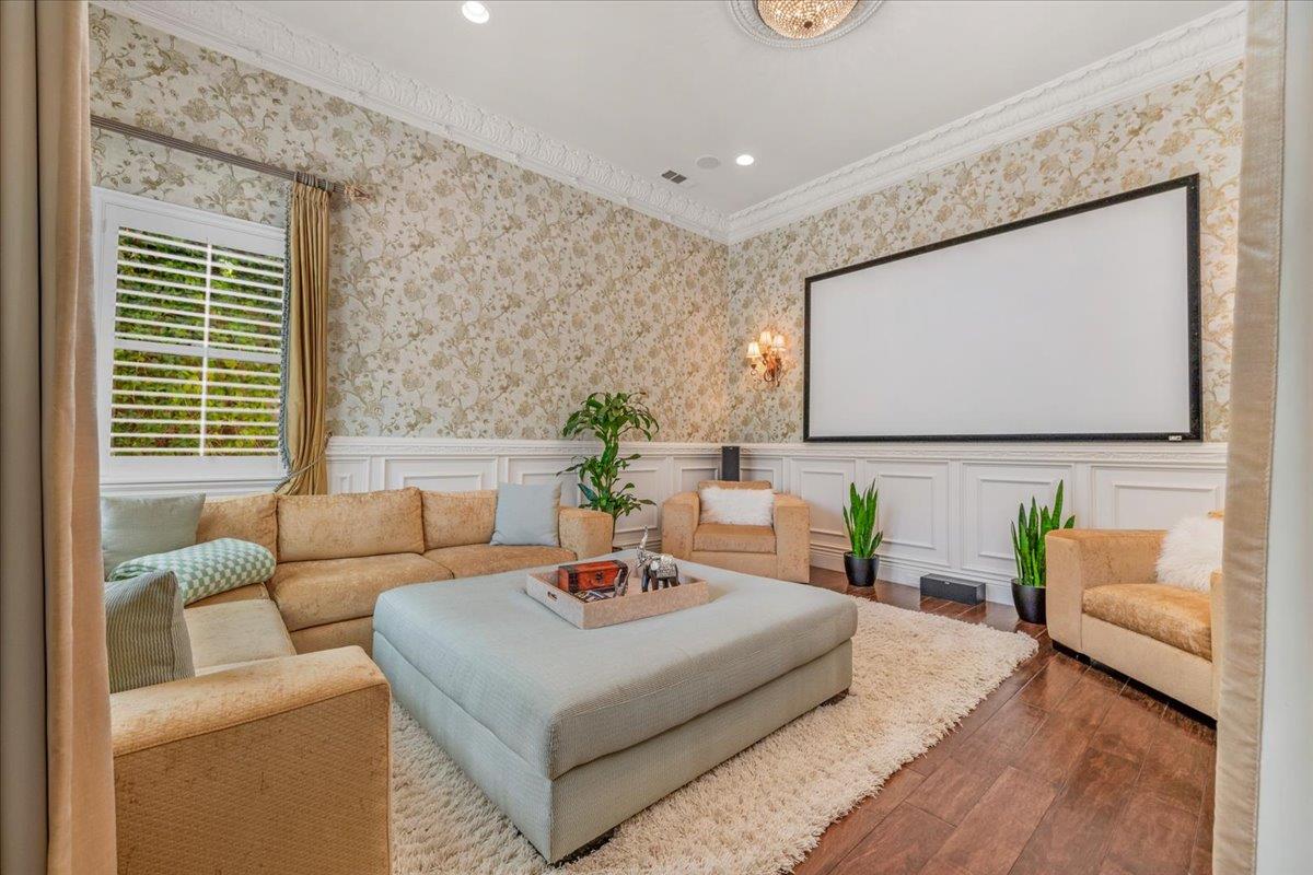 11350 N Glencastle Way, Fresno, CA, 93730