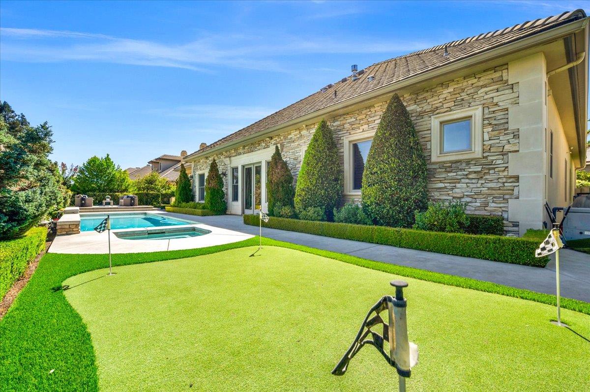 11350 N Glencastle Way, Fresno, CA, 93730