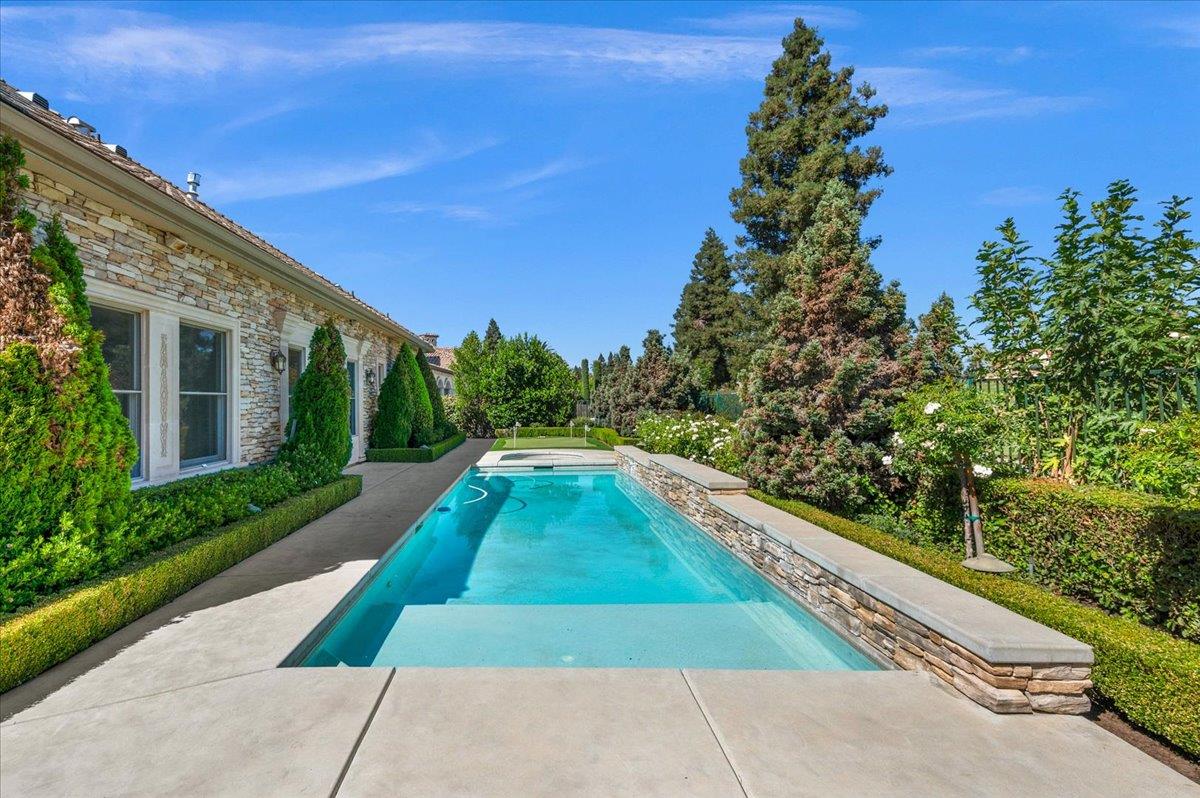 11350 N Glencastle Way, Fresno, CA, 93730