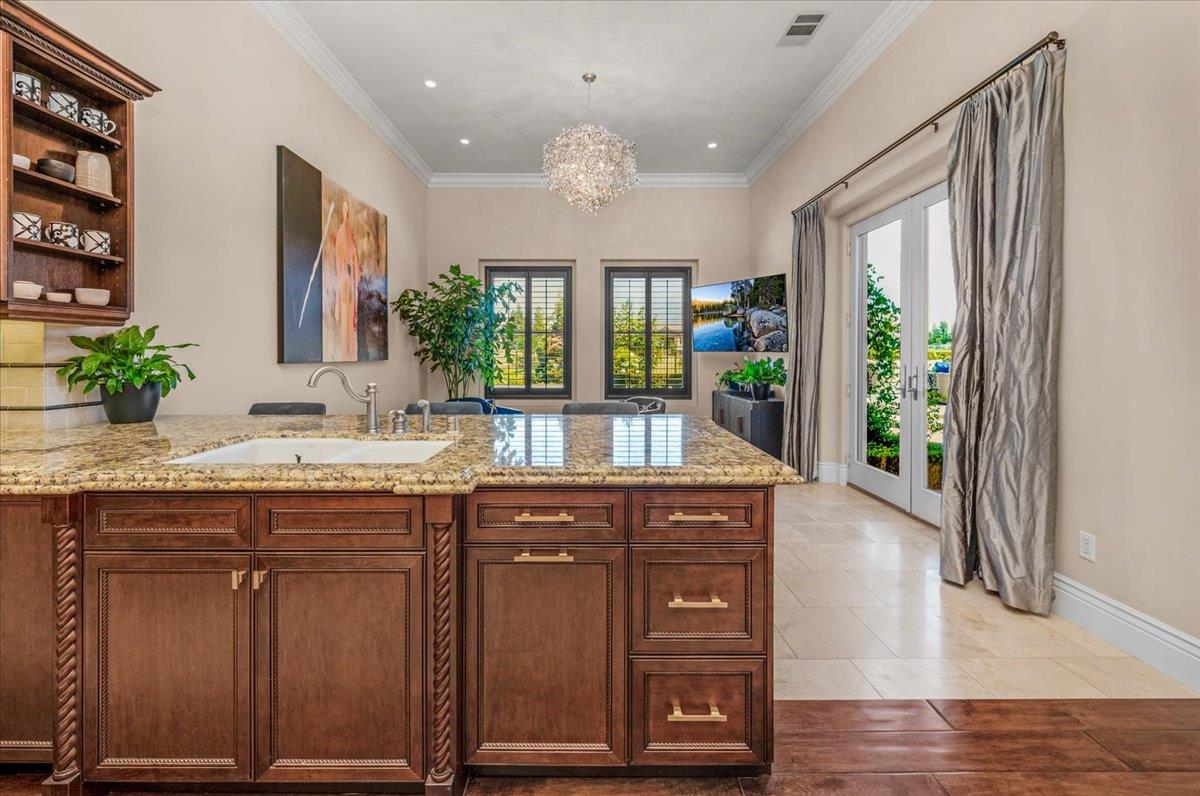 11350 N Glencastle Way, Fresno, CA, 93730