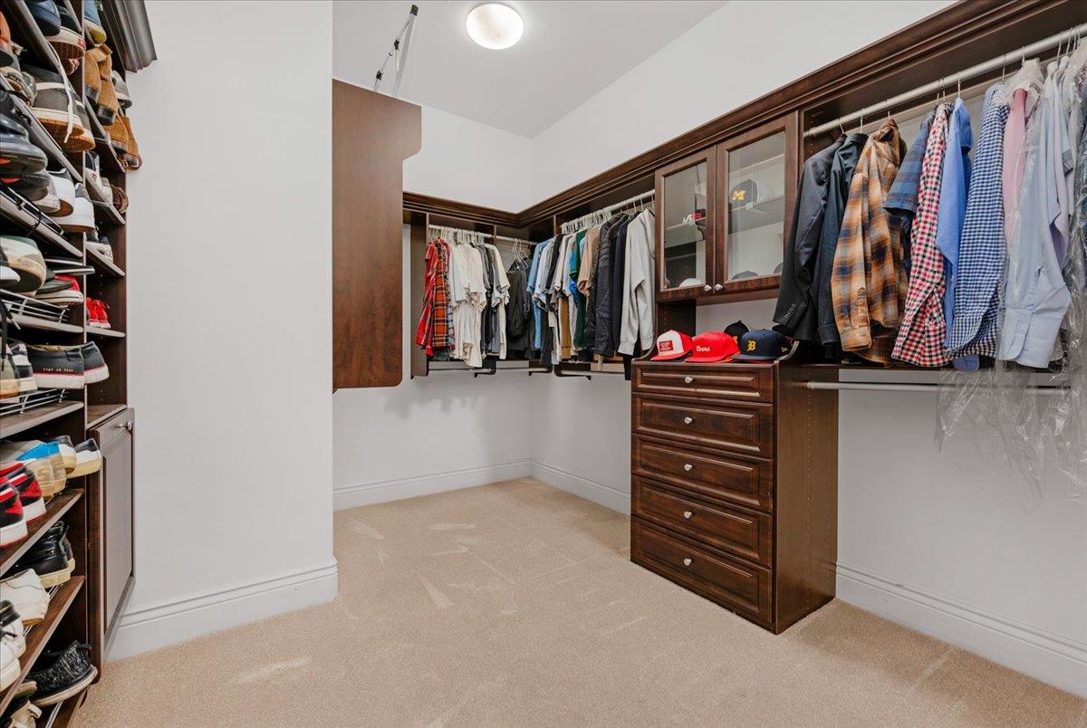 11350 N Glencastle Way, Fresno, CA, 93730