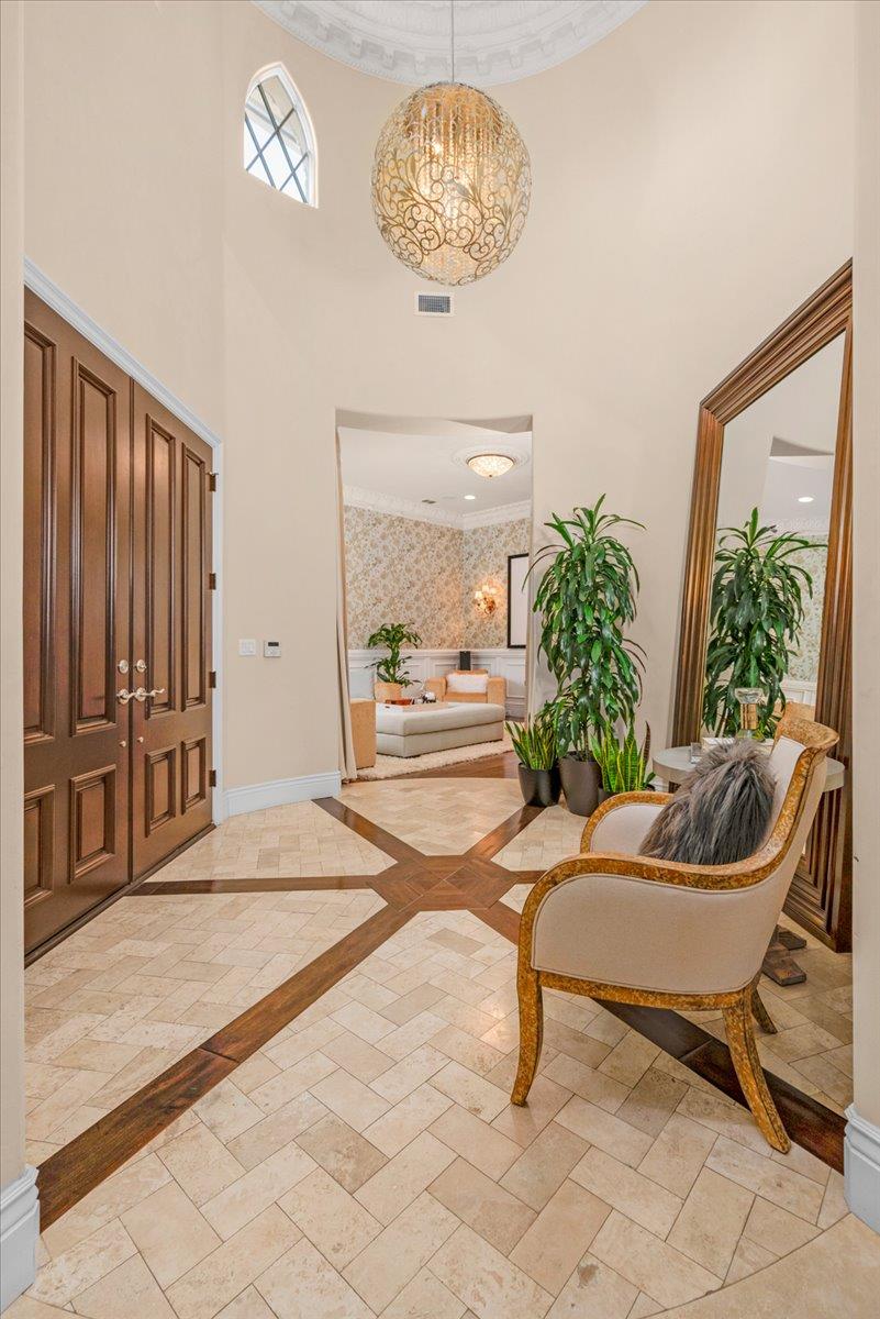 11350 N Glencastle Way, Fresno, CA, 93730