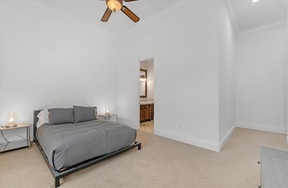 11350 N Glencastle Way, Fresno, CA, 93730