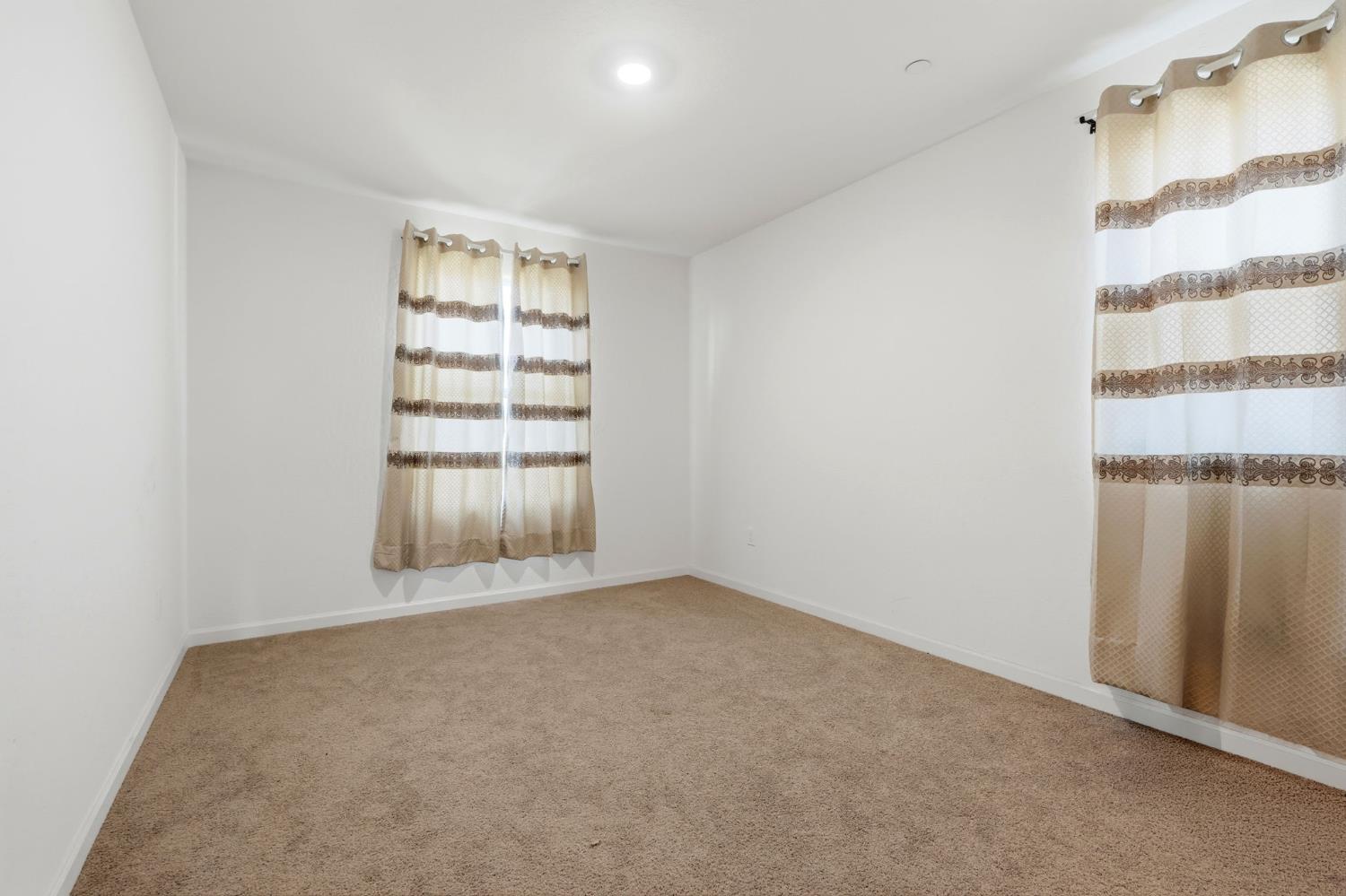 2456 Wolf Creek Place, Tulare, CA, 93274