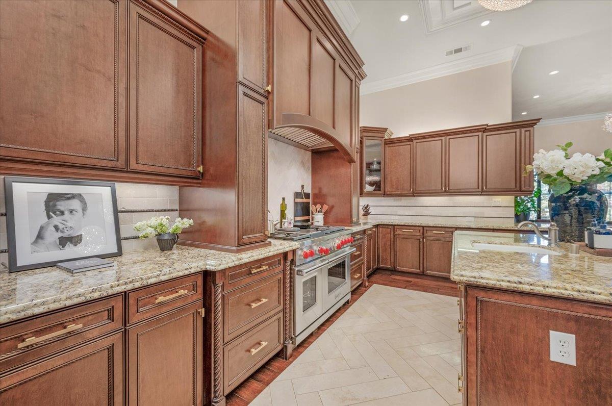 11350 N Glencastle Way, Fresno, CA, 93730