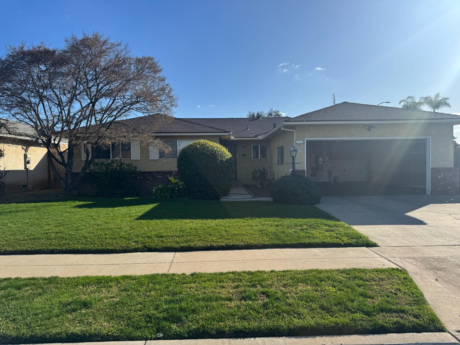 2617 W Sussex Way, Fresno, CA, 93705