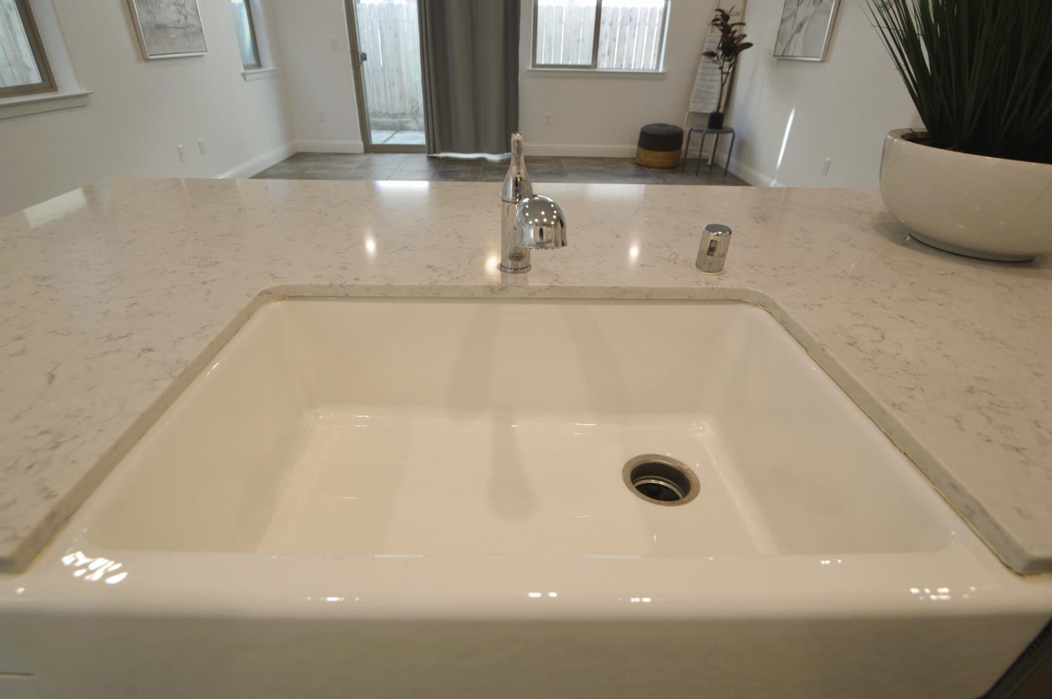 3412 W Venice, Visalia, CA, 93277