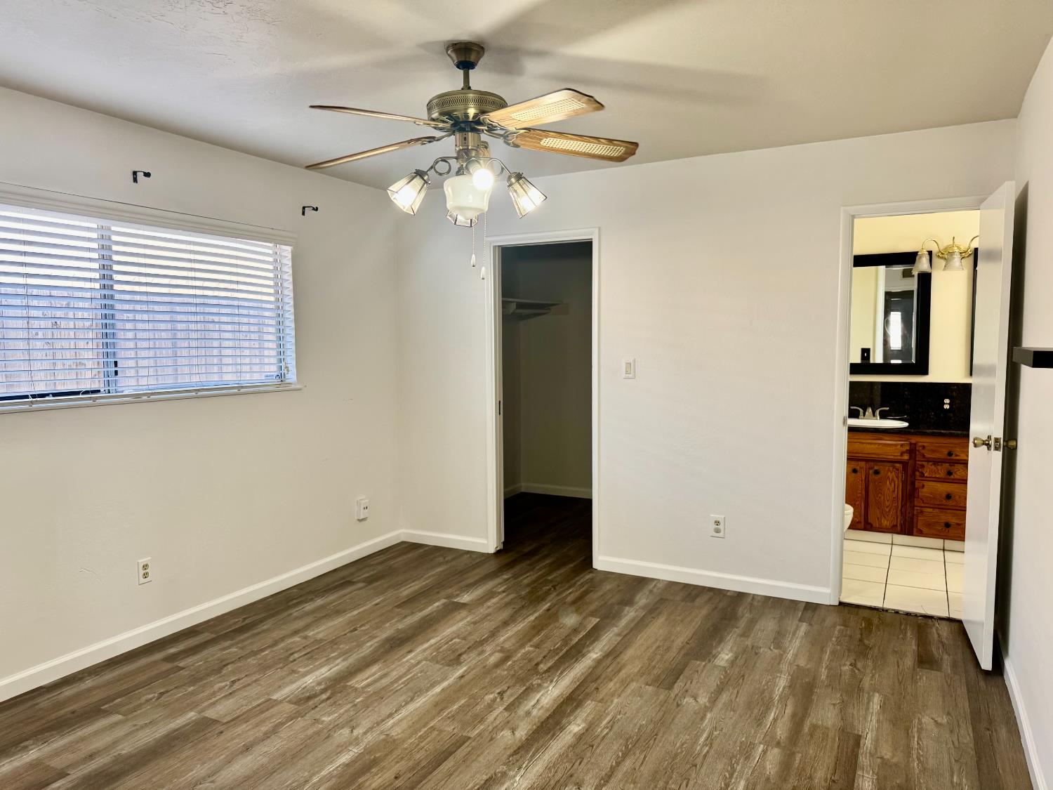 2617 W Sussex Way, Fresno, CA, 93705