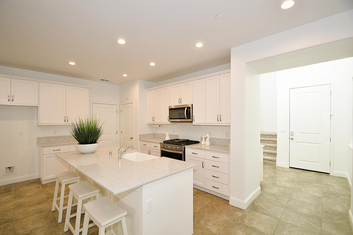 3412 W Venice, Visalia, CA, 93277