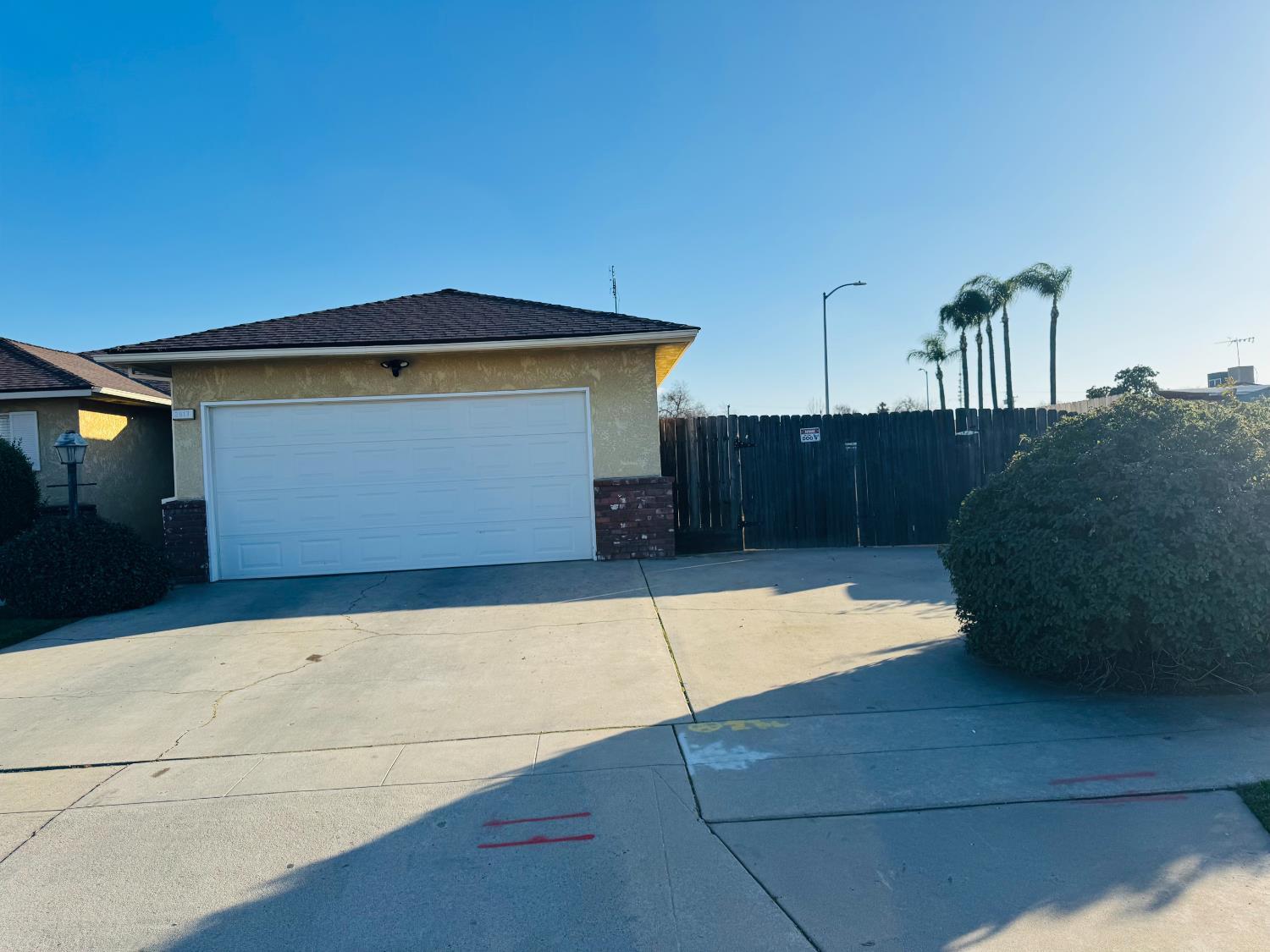 2617 W Sussex Way, Fresno, CA, 93705