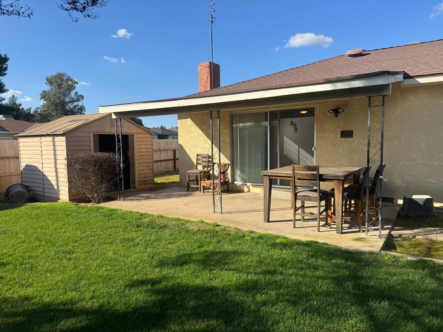 2617 W Sussex Way, Fresno, CA, 93705