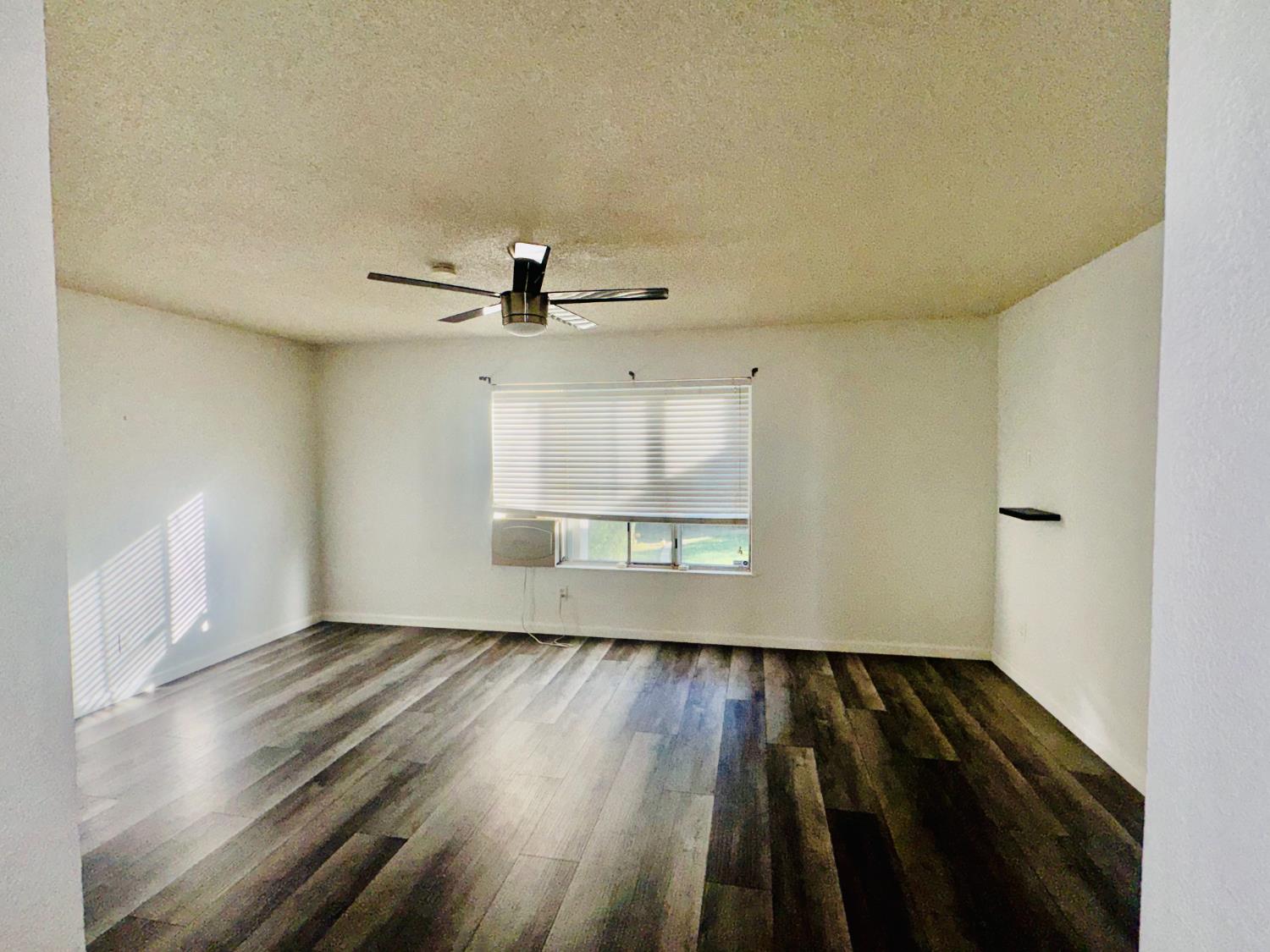 2617 W Sussex Way, Fresno, CA, 93705