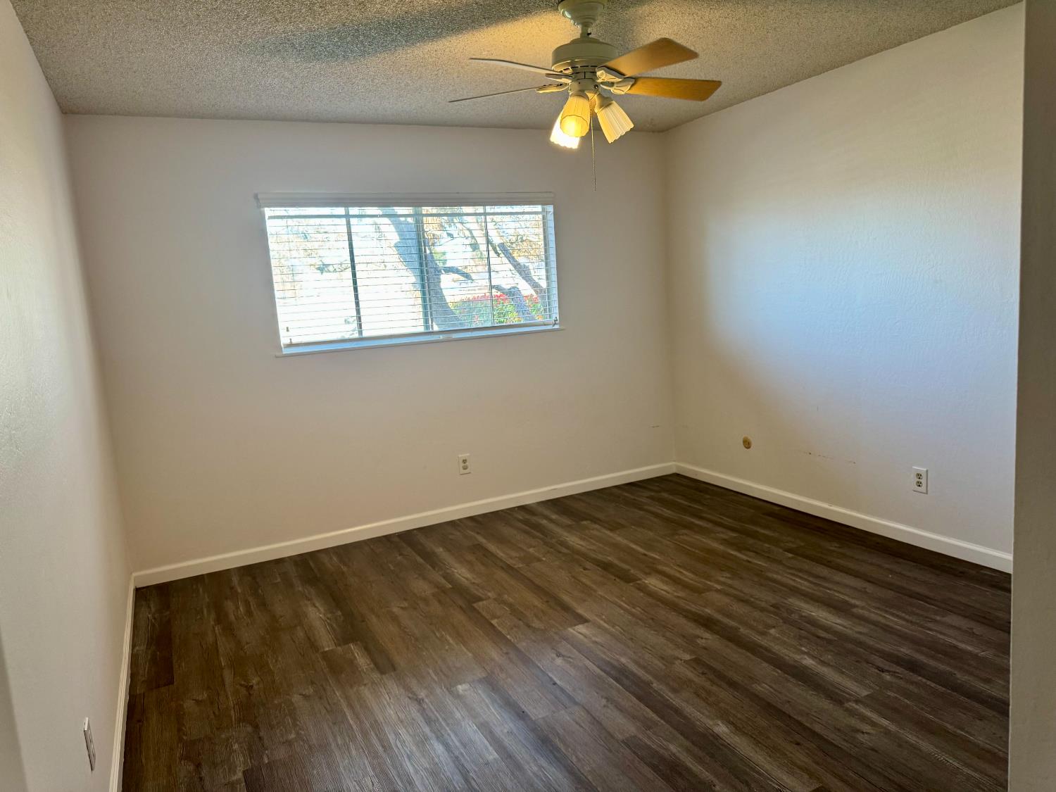 2617 W Sussex Way, Fresno, CA, 93705