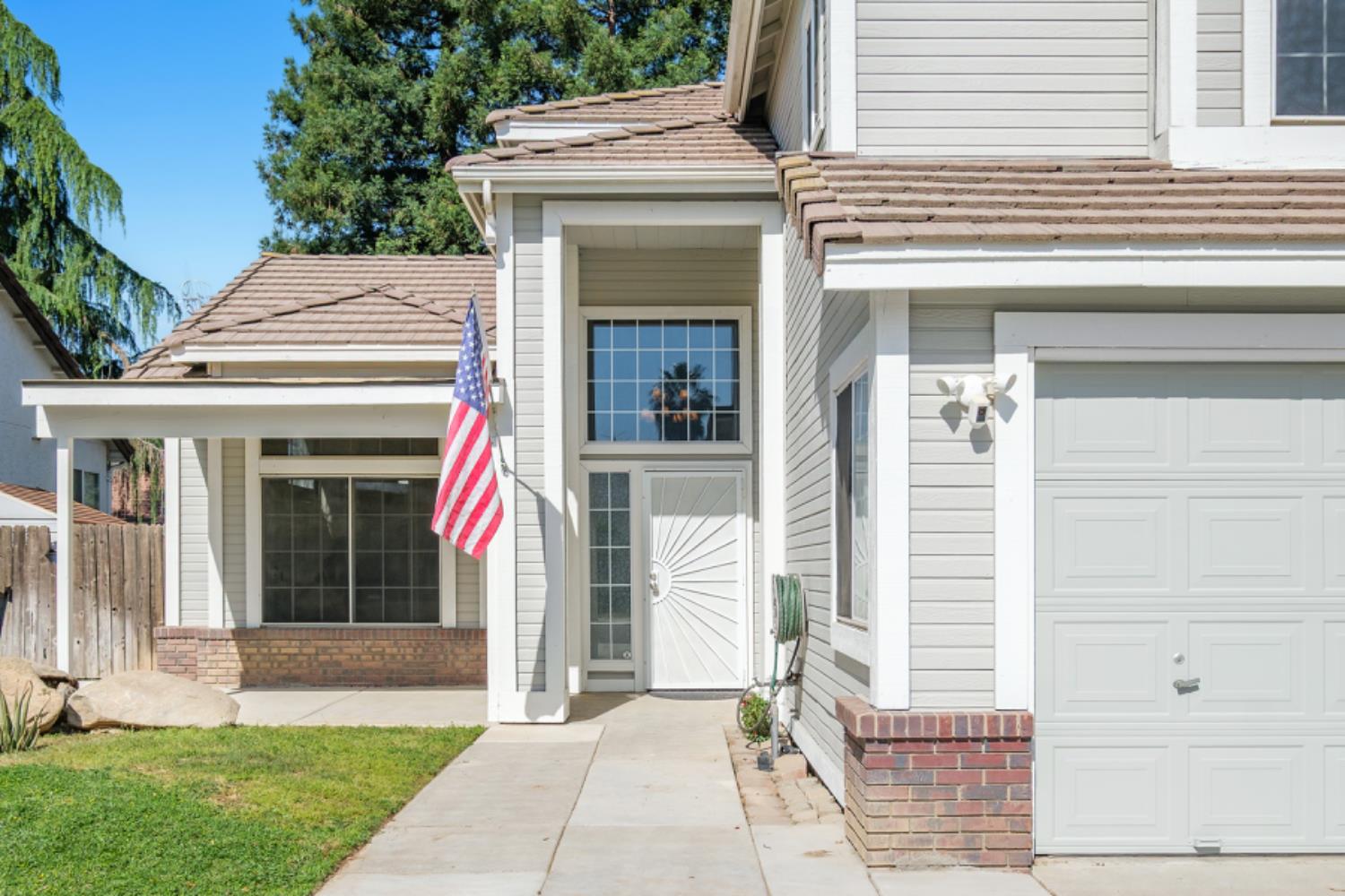 Single Family in Fresno - photo 3