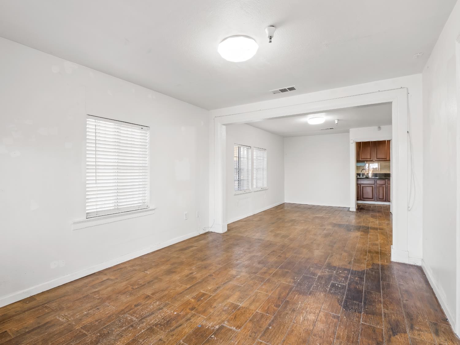 2624 E Olive, Fresno, CA, 93701
