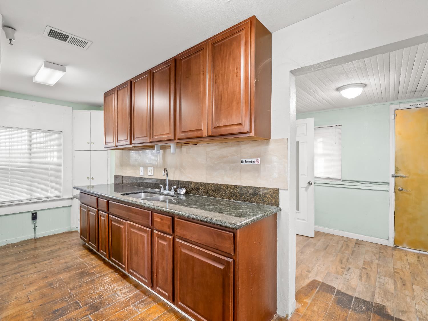 2624 E Olive, Fresno, CA, 93701