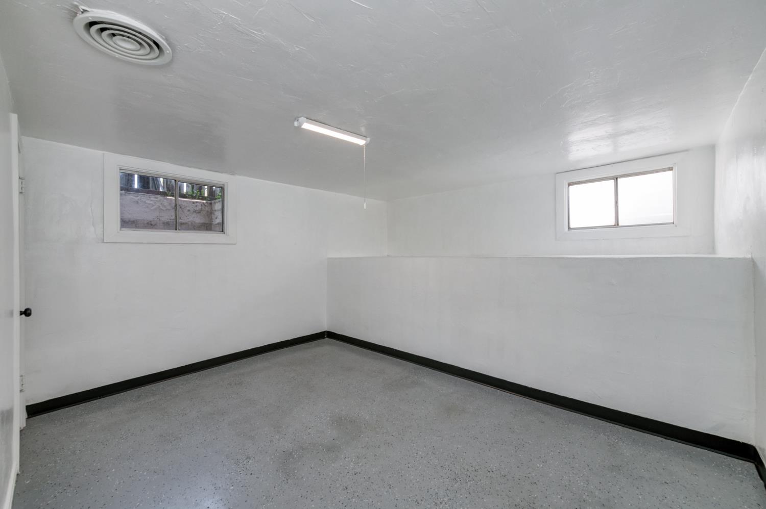 2004 N Maple Avenue, Fresno, CA, 93703