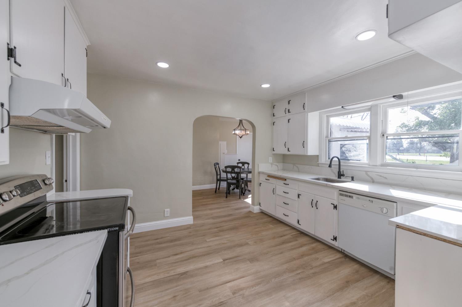 2004 N Maple Avenue, Fresno, CA, 93703