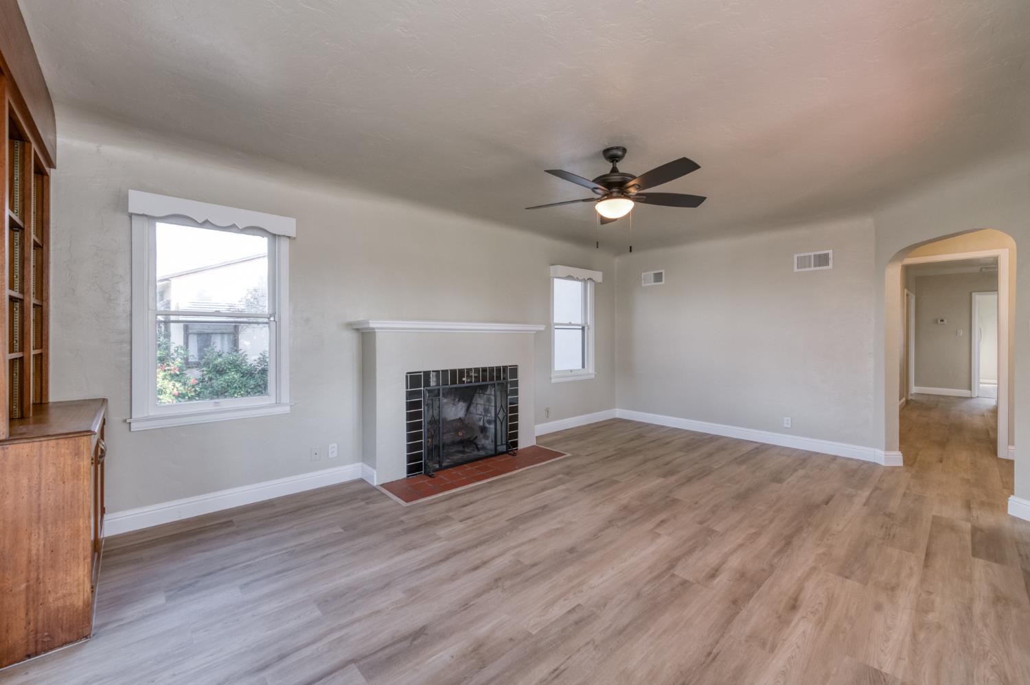 2004 N Maple Avenue, Fresno, CA, 93703