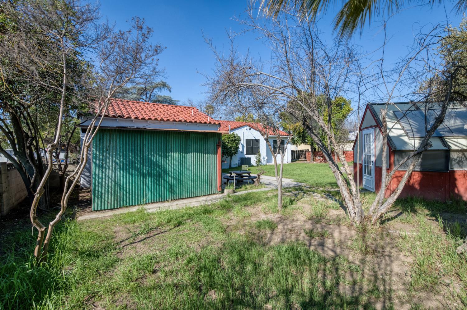 2004 N Maple Avenue, Fresno, CA, 93703