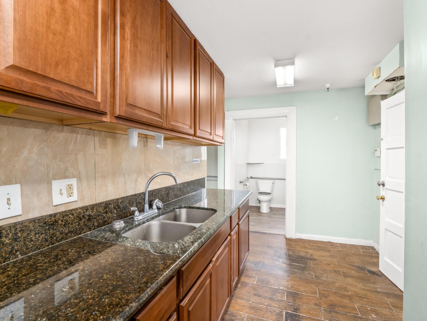 2624 E Olive, Fresno, CA, 93701