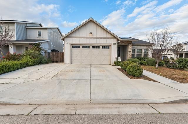 104 N Koleen Ave, Kerman, CA, 93630